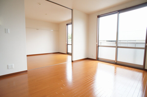 ジュネス弐番館 201号-4