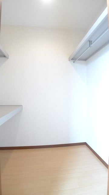 ドルチェＡ棟 203号-7