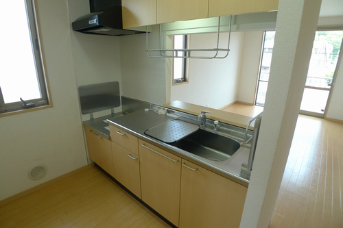 ヴィラ・デ・エスポワールＢ棟 201号-4