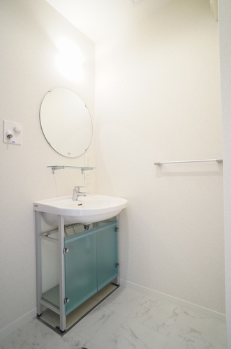 プレミアム　フーガ 203号-8