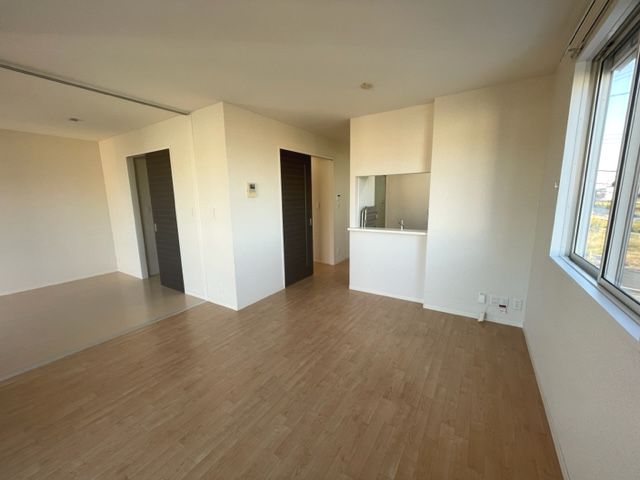 ディアス岩根 203号-3