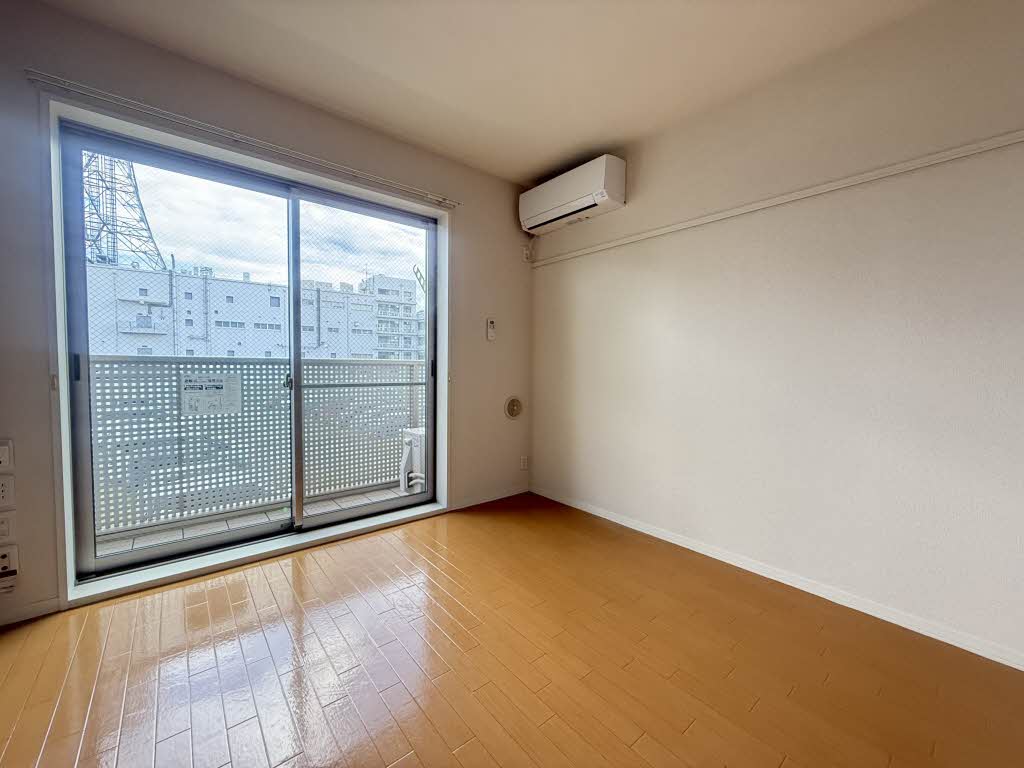 Ｂ，エトワール１８ 203号-2