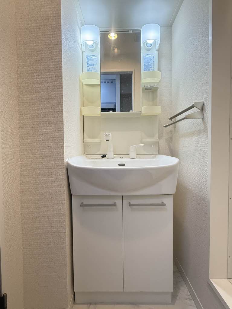 Ｂ，エトワール１８ 203号-8