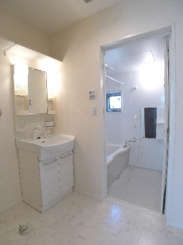 グラン・シャリオ B棟 101号-8