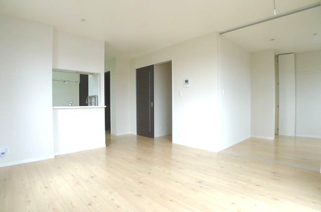 ヴィラⅡ番館 201号-3