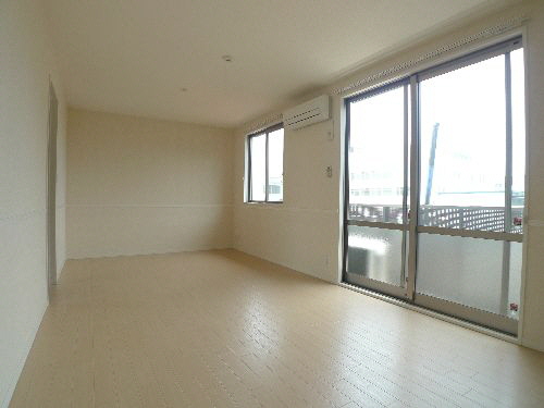 シャーメゾン山王 202号-2