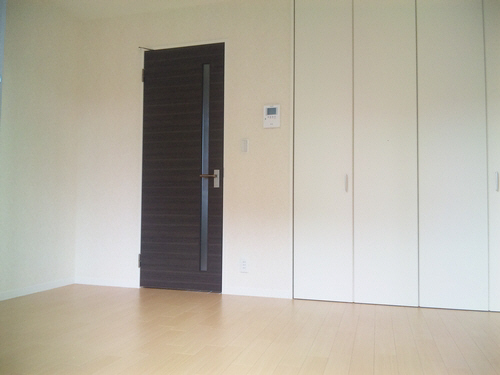 シャルム中央 202号-2