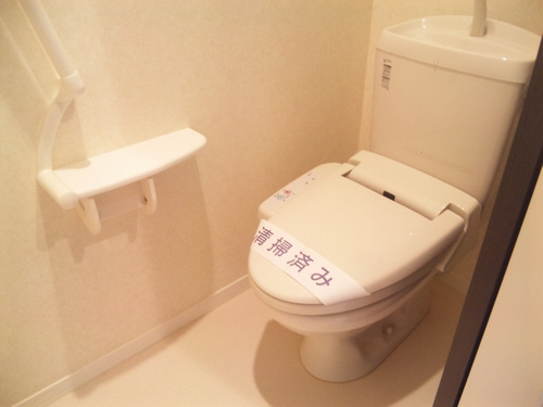 シャルム中央 202号-7