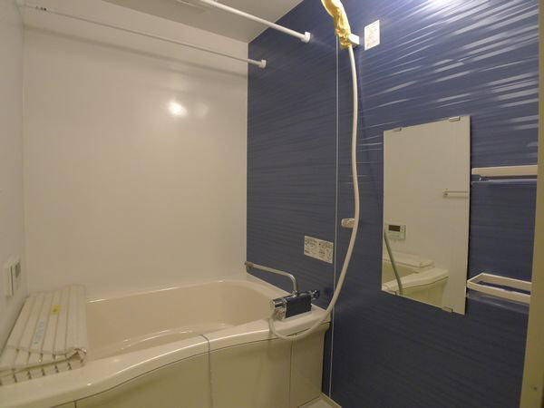 ラ　エスコンディダ 105号-8