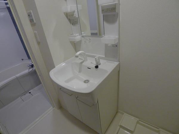 ラ　エスコンディダ 105号-9