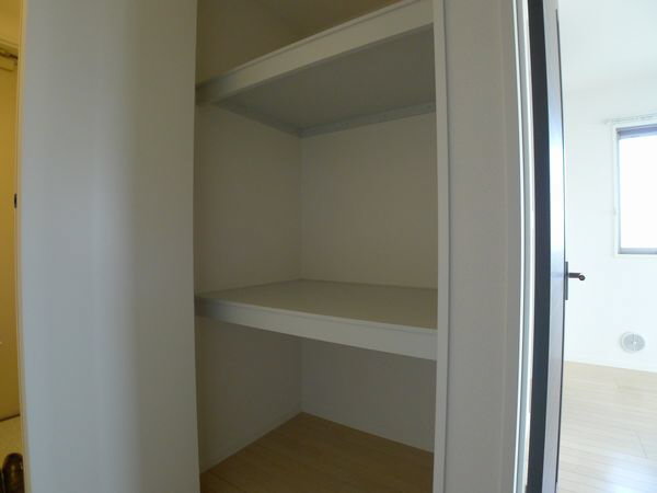 ラ　エスコンディダ 202号-10