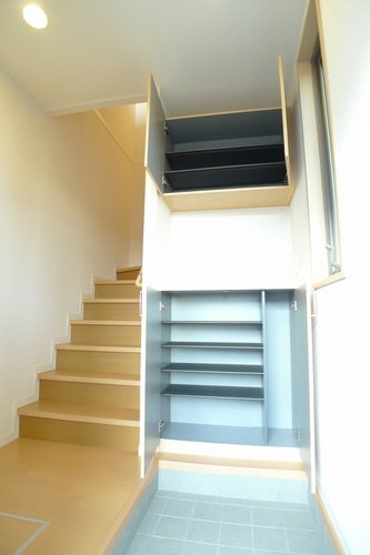 ヴィラーチェ 202号-11