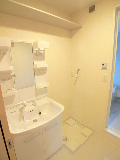 ウイングスクエアＣ 101号-8