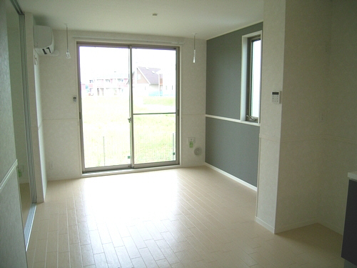 サンライズウロコ 203号-3