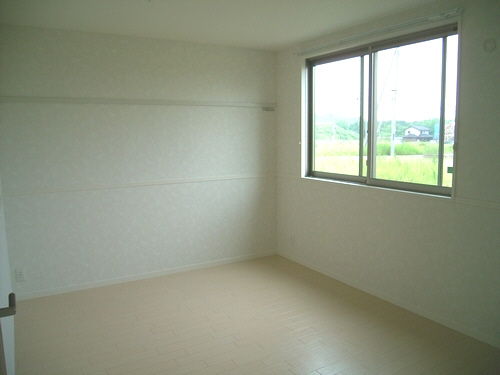 サンライズウロコ 203号-4