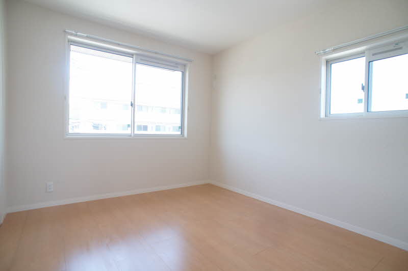 ＣＲＯＷＮ　ＨＩＬＬ　Ｂ 301号-6