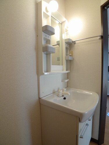 コーポフォルクス 105号-3