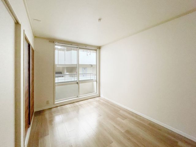 ラプラス青山 202号-5