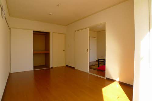 メゾンイースト初石 203号-3