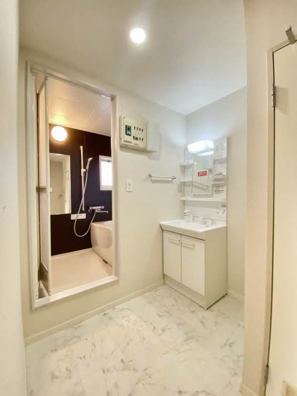 ヴェルデ西都賀 201号-9