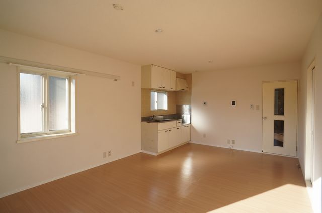 メゾン・ド・コルザ 201号-3