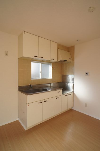 メゾン・ド・コルザ 201号-4