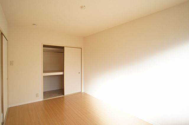 メゾン・ド・コルザ 201号-5