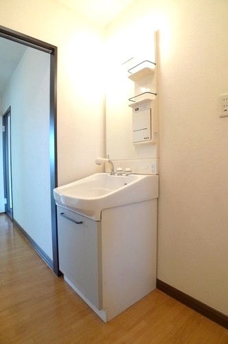 グリーンヒルコートＣ 201号-9