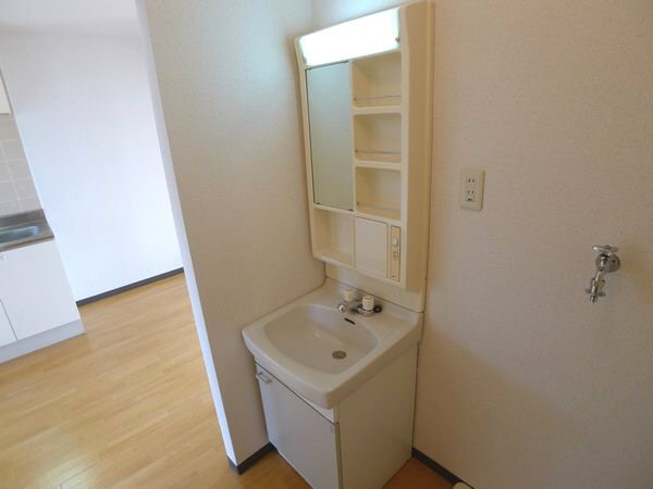 コートビレッジＢ 205号-5