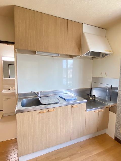 レジデンスB 202号-3