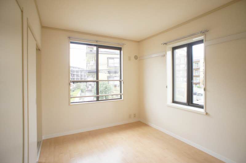 ルミエール二宮 205号-3