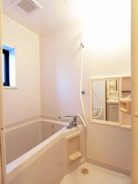 クレストコートＤ 102号-7