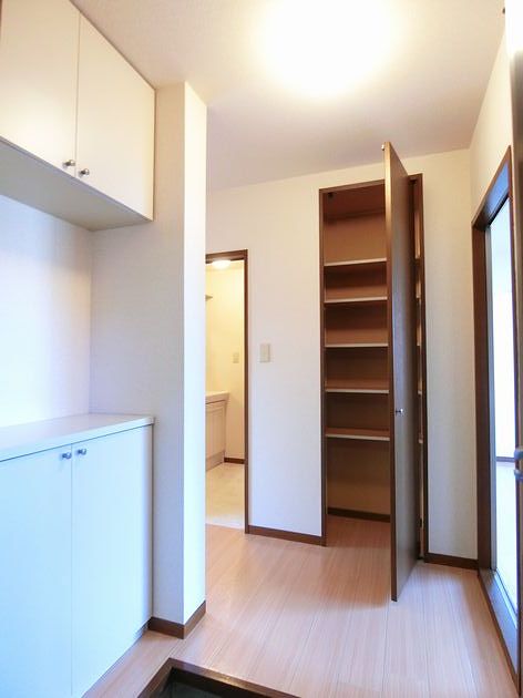 クレストコートＤ 102号-11