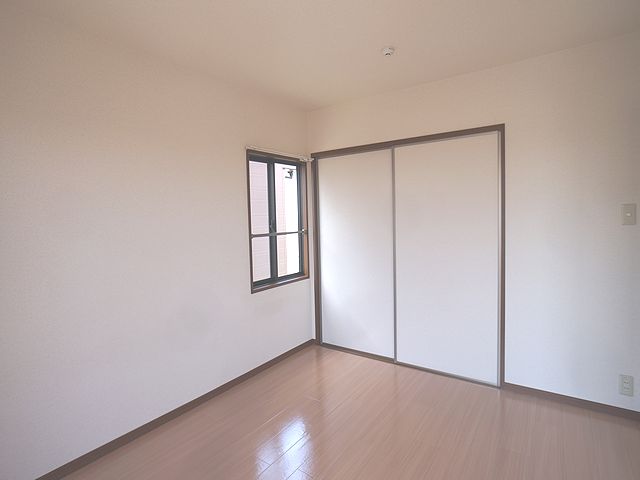 エステートガーデンＣ 201号-5