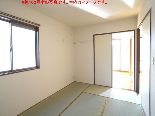 クレストコート B 102号-8