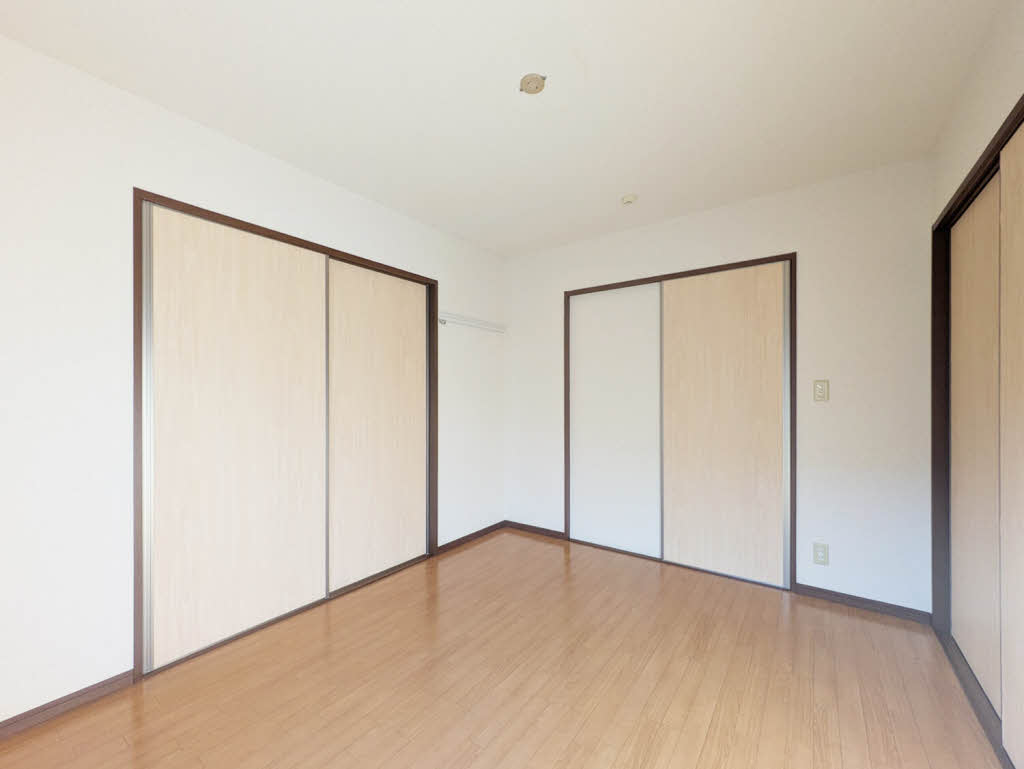 ヴィヴィッド殿岡C 201号-6