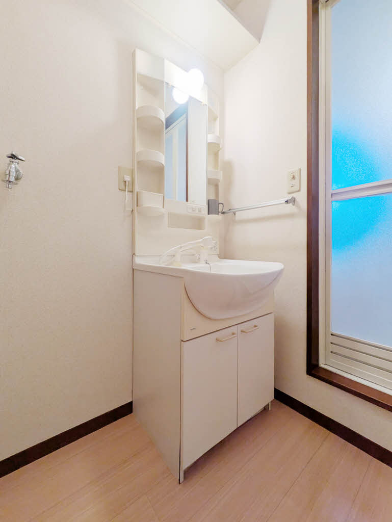 ヴィヴィッド殿岡C 201号-9