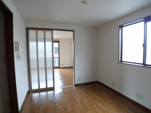 フォーレスタチバナ参番館 101号-6