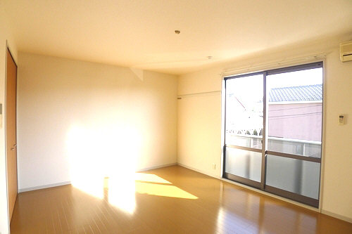 メゾン　スター 202号-2