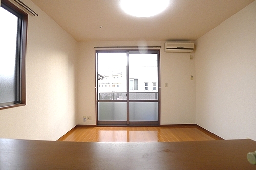 メゾン・ド・ボナール 202号-2