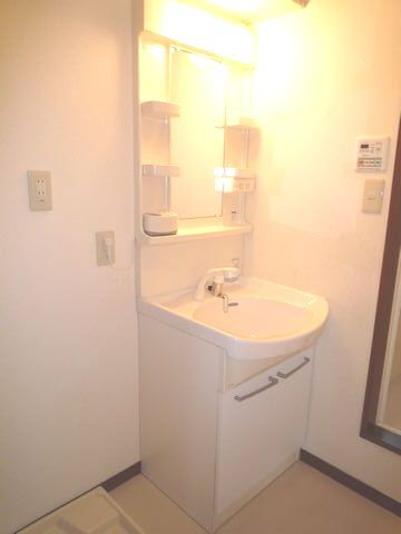 Ｃｈａｔｓｗｏｏｄ　Ｂ 102号-9