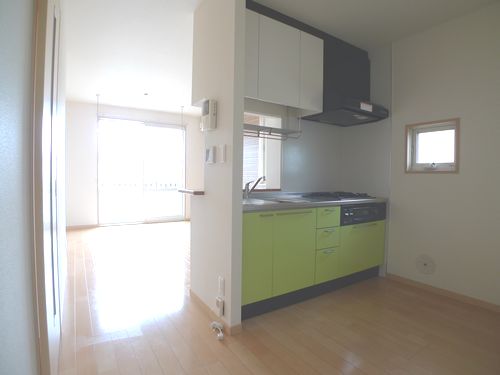 メゾン・ボヌール　Ｅ 201号-3