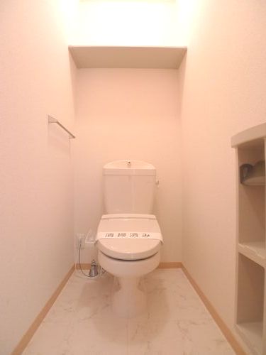 メゾン・ボヌール　Ｅ 201号-11