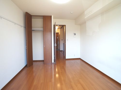 ティアラ・コート 203号-2