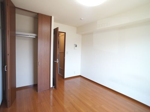 ティアラ・コート 203号-3