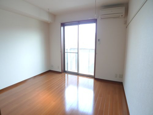 ティアラ・コート 203号-10