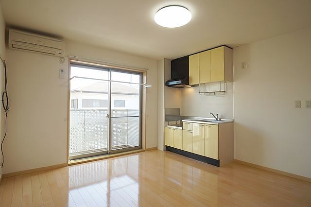 ドミール久松 202号-3