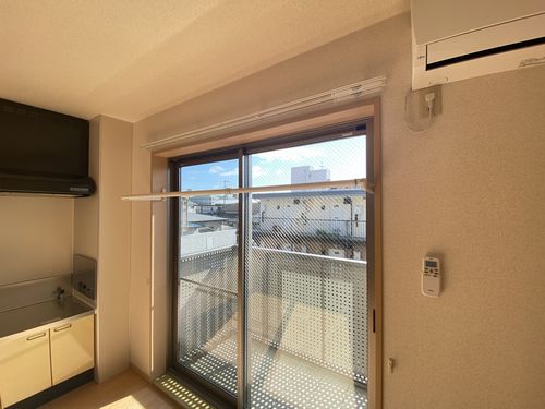 ドミール久松 203号-11