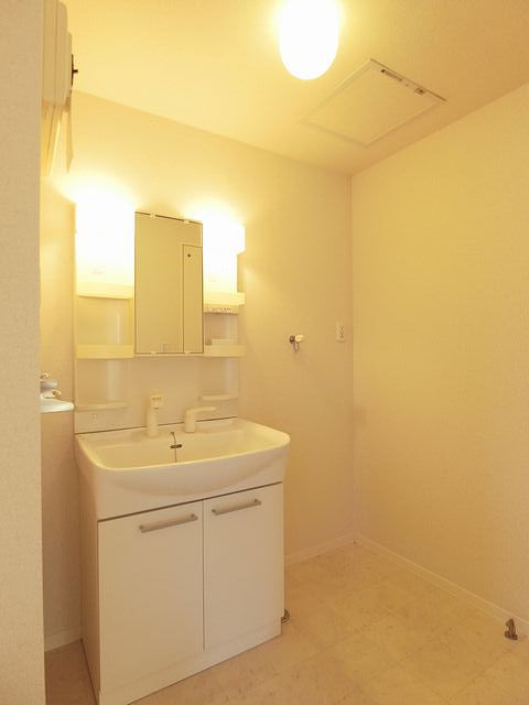 コモドヴィータ WEST 101号-8