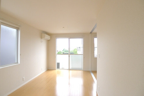 タウンヒル小柴　Ｅ 202号-2